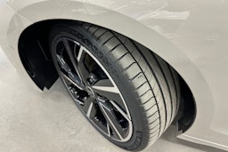 met. ruskea (beige) Audi A6 e-tron 2025 kuva 10.