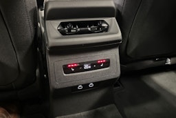 met. ruskea (beige) Audi A6 e-tron 2025 kuva 11.