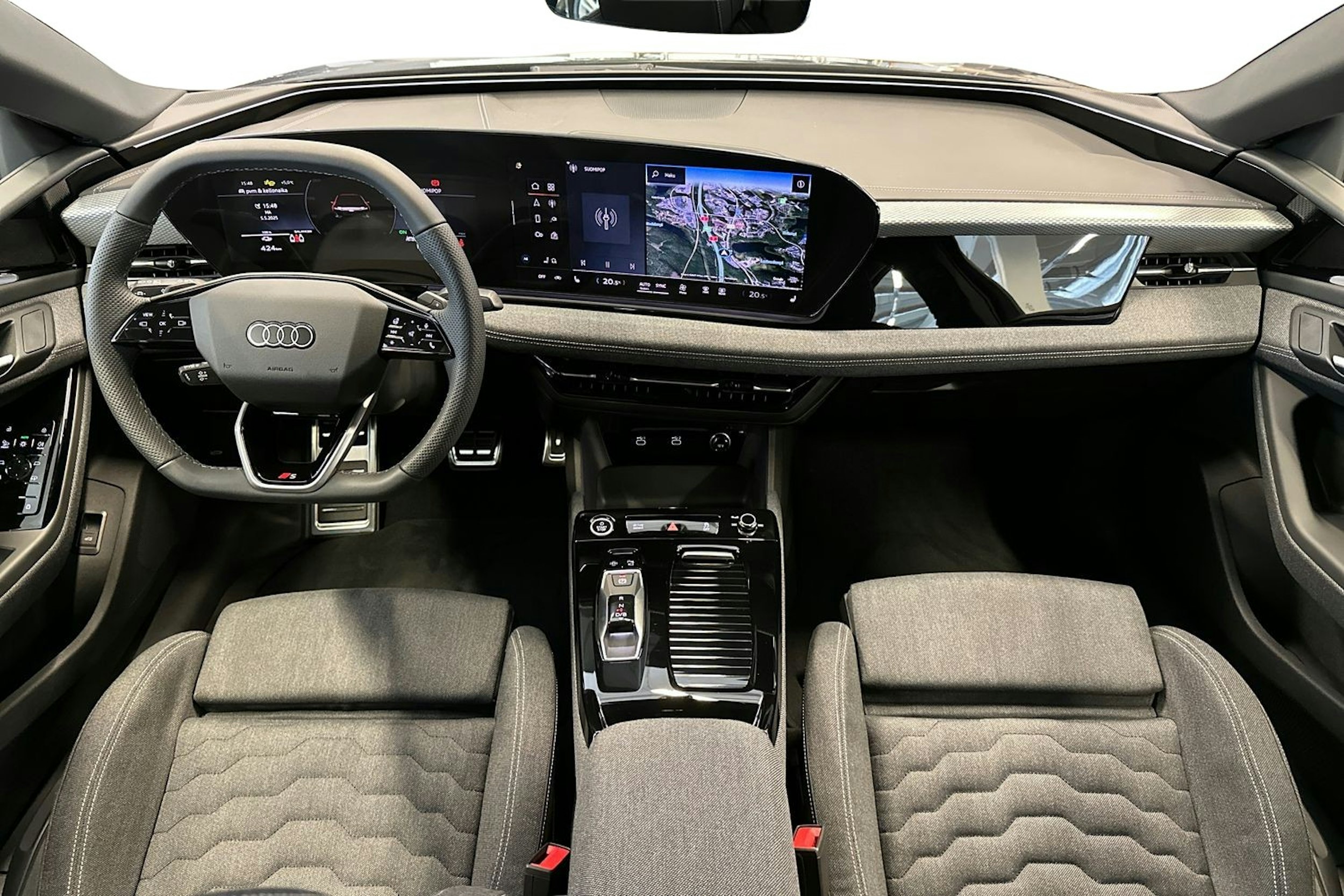 musta Audi A6 e-tron 2025 kuva 7.