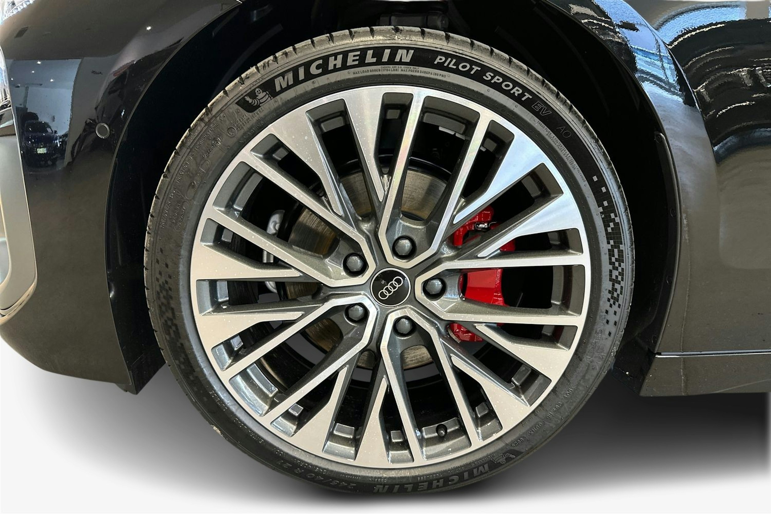 musta Audi A6 e-tron 2025 kuva 9.