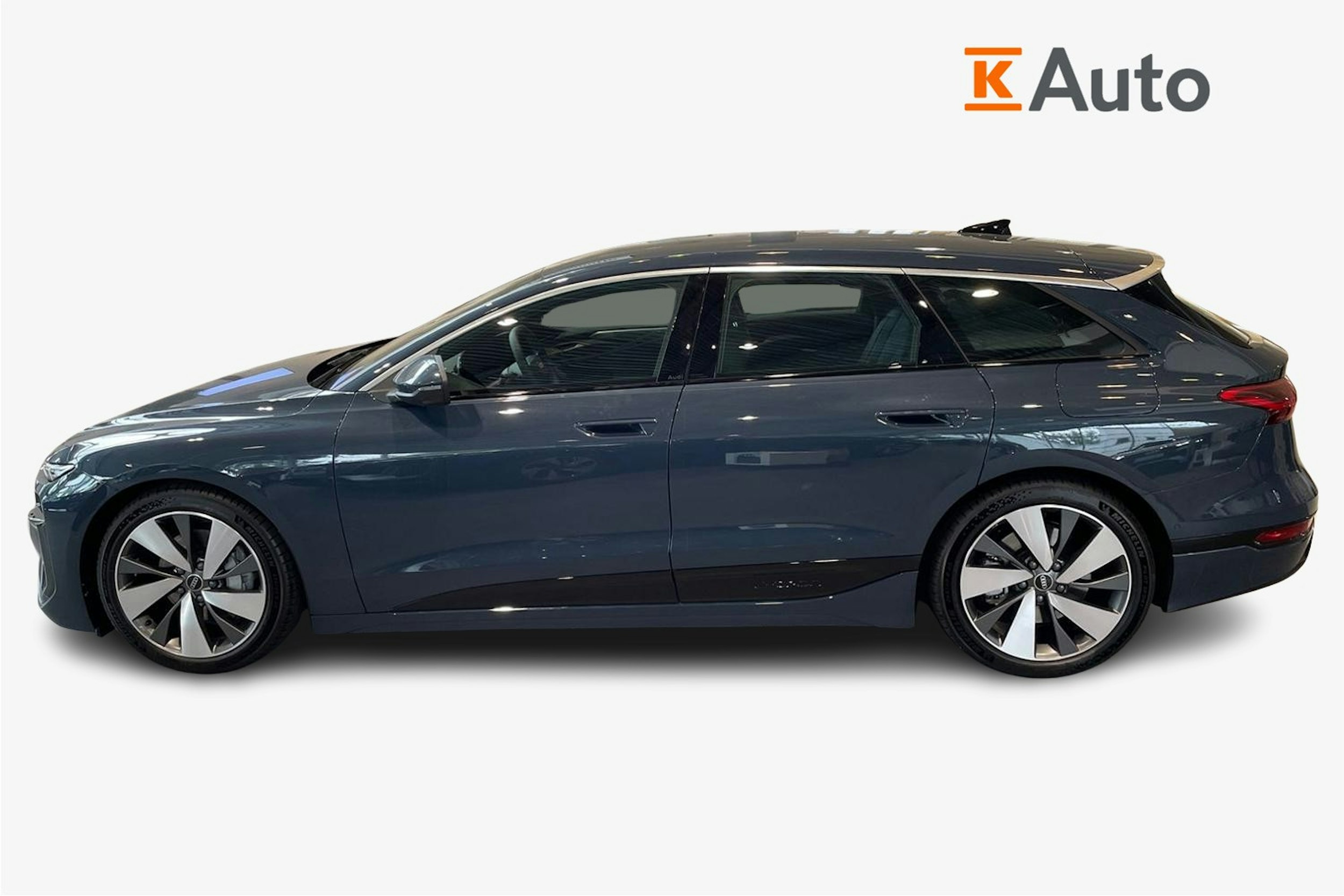 sininen Audi A6 e-tron 2025 kuva 5.