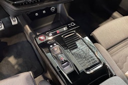 sininen Audi A6 e-tron 2025 kuva 14.