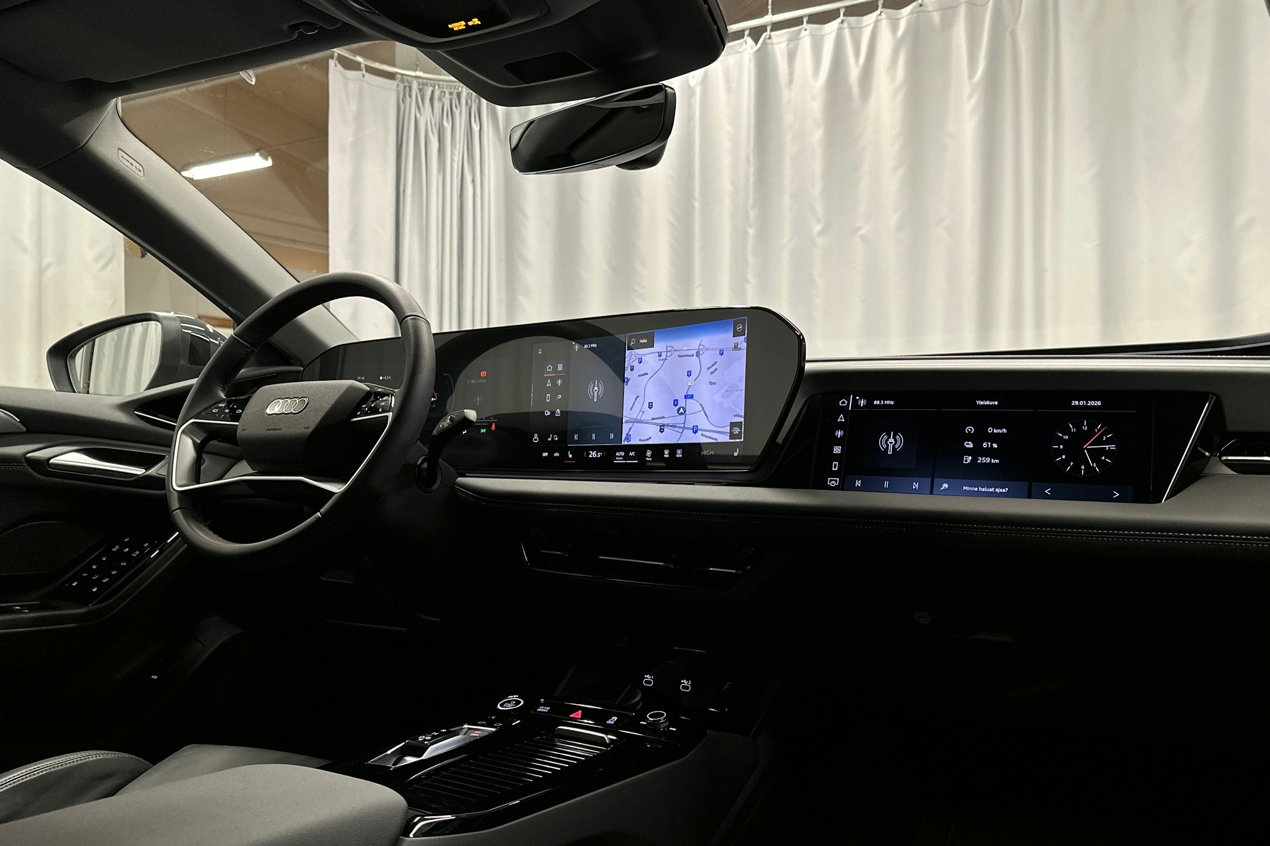 harmaa Audi A6 e-tron 2025 kuva 20.