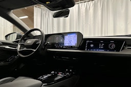 harmaa Audi A6 e-tron 2025 kuva 20.