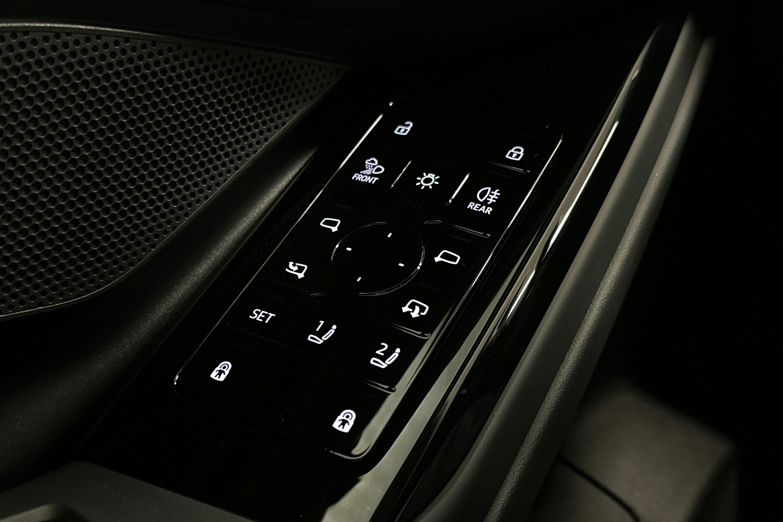 harmaa Audi A6 e-tron 2025 kuva 21.