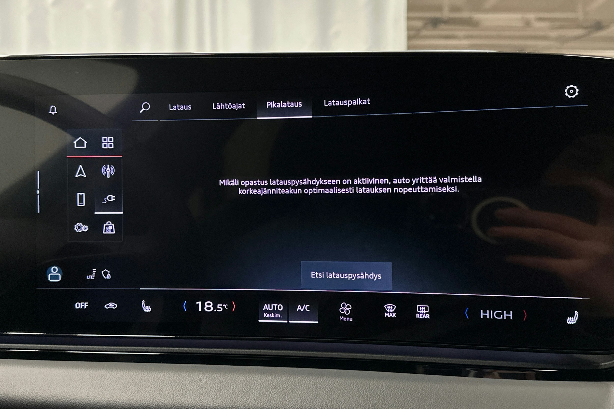 harmaa Audi A6 e-tron 2025 kuva 29.