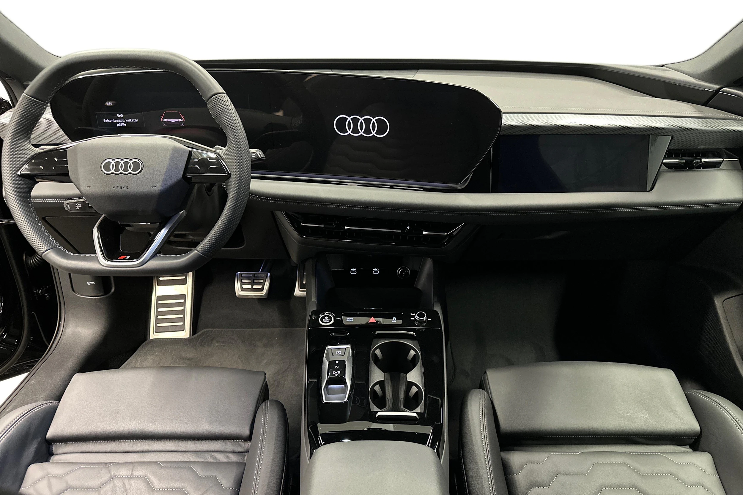 musta Audi A6 e-tron 2025 kuva 7.