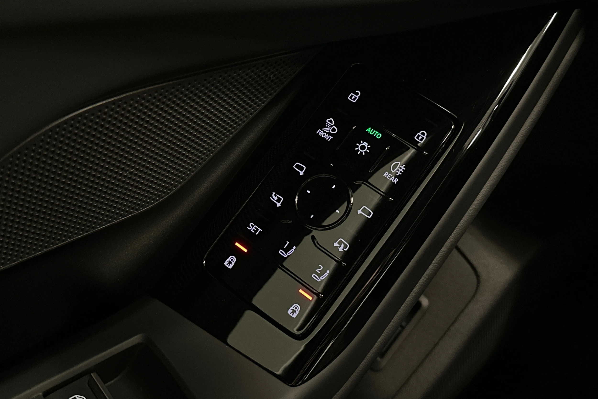 musta Audi A6 e-tron 2025 kuva 14.