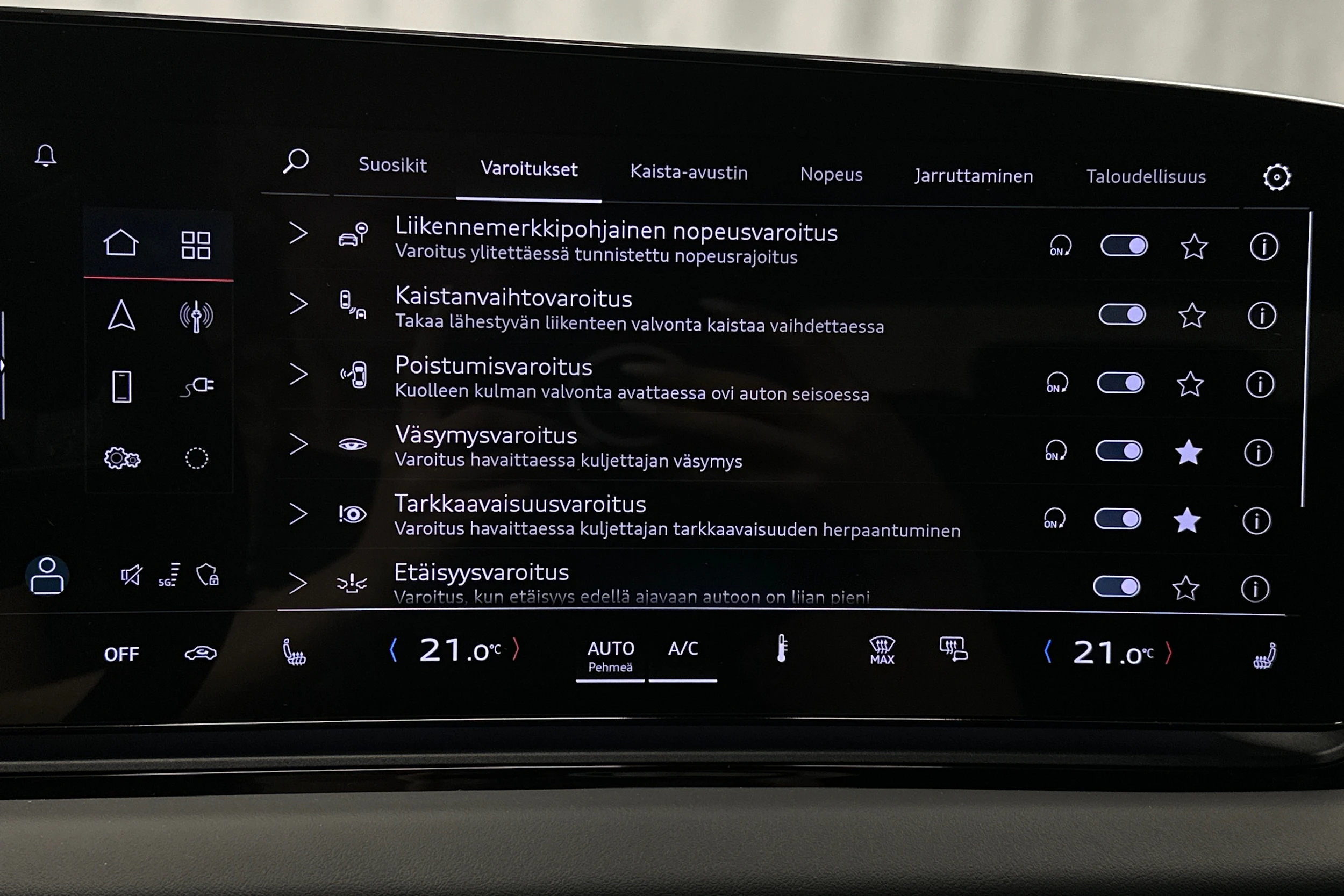 musta Audi A6 e-tron 2025 kuva 24.
