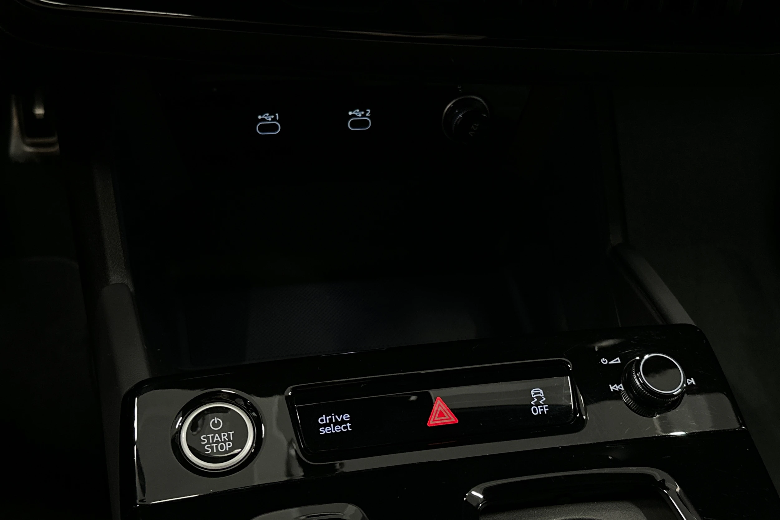 musta Audi A6 e-tron 2025 kuva 31.