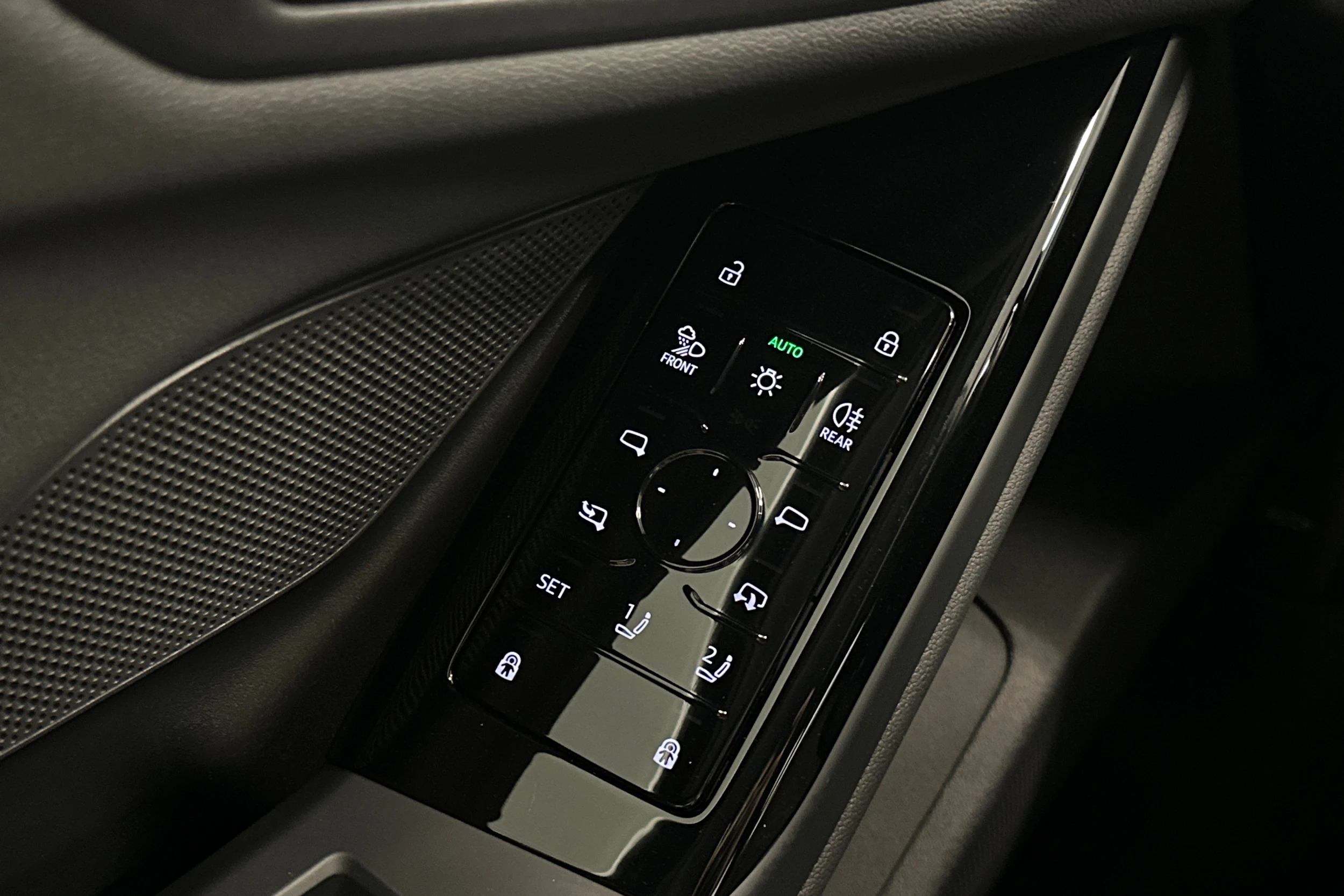 sininen Audi A6 e-tron 2025 kuva 15.