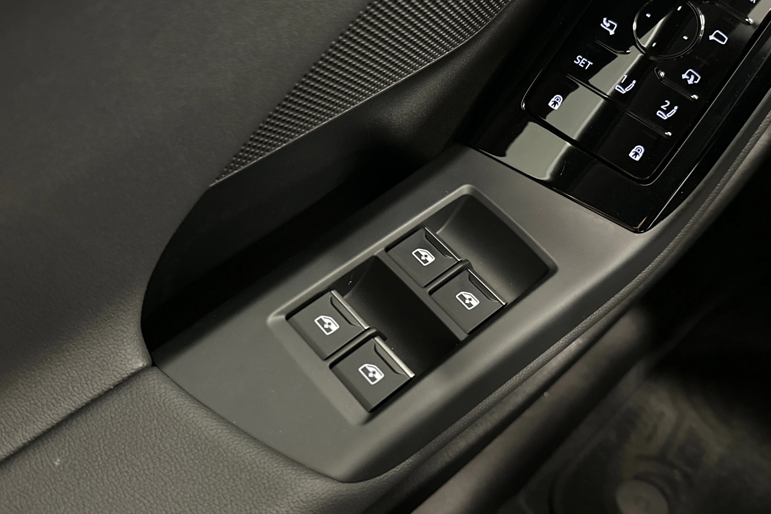 sininen Audi A6 e-tron 2025 kuva 16.