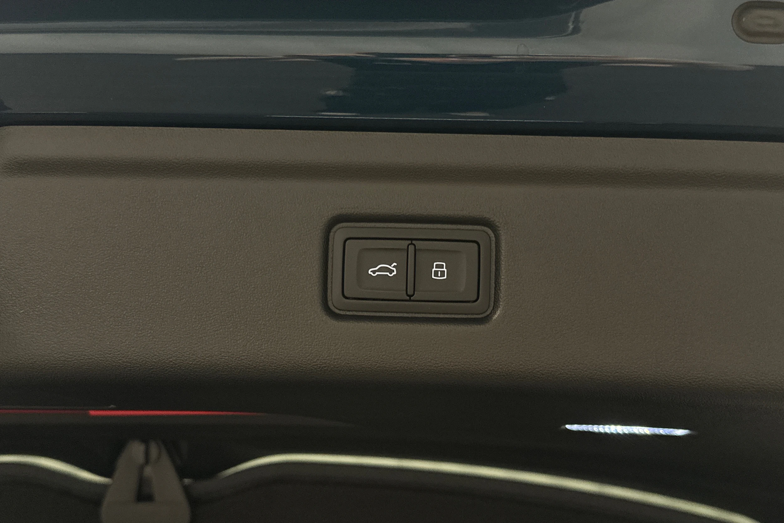 sininen Audi A6 e-tron 2025 kuva 38.