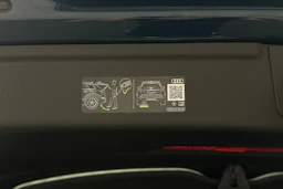 sininen Audi A6 e-tron 2025 kuva 39.