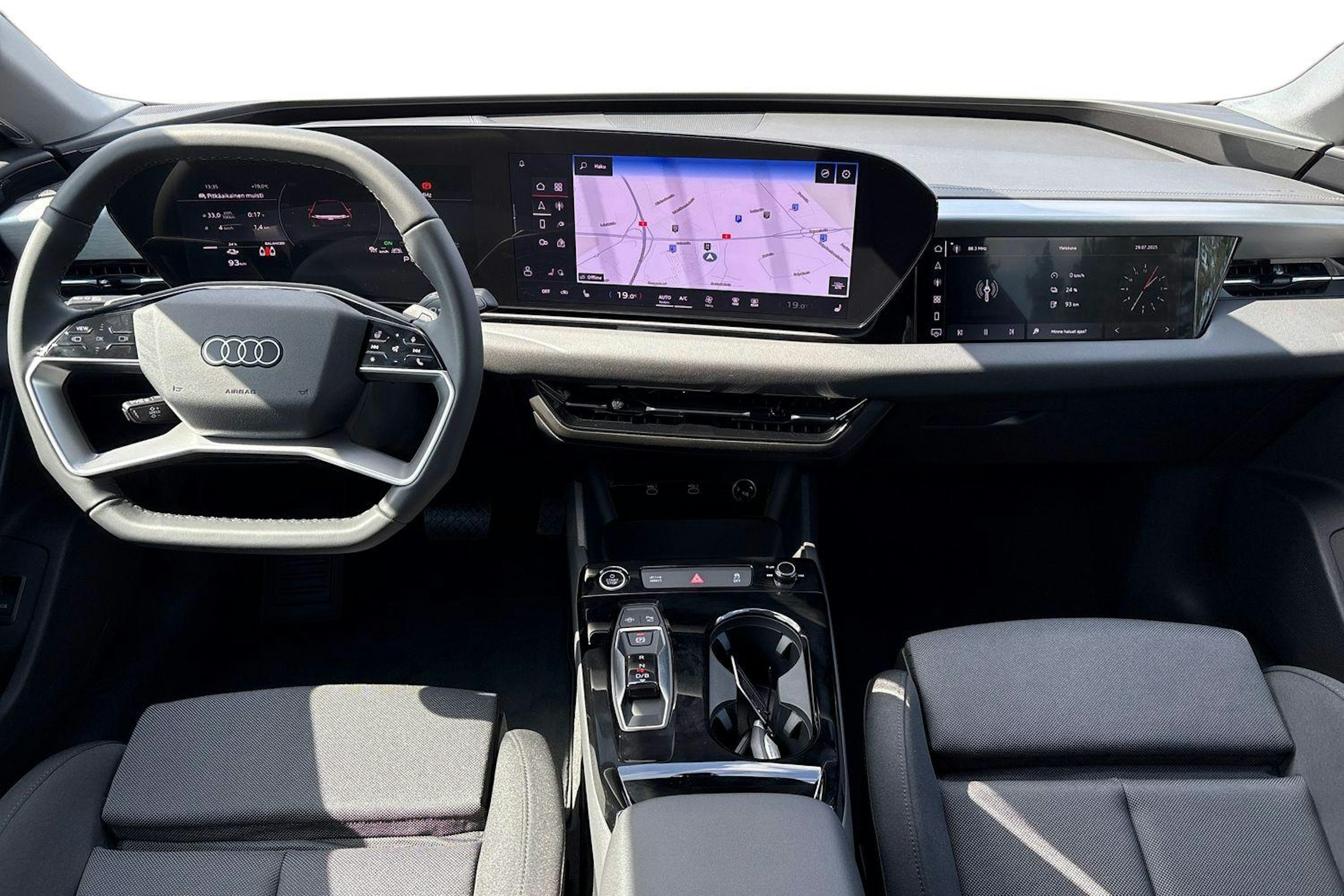 harmaa Audi A6 e-tron 2025 kuva 7.