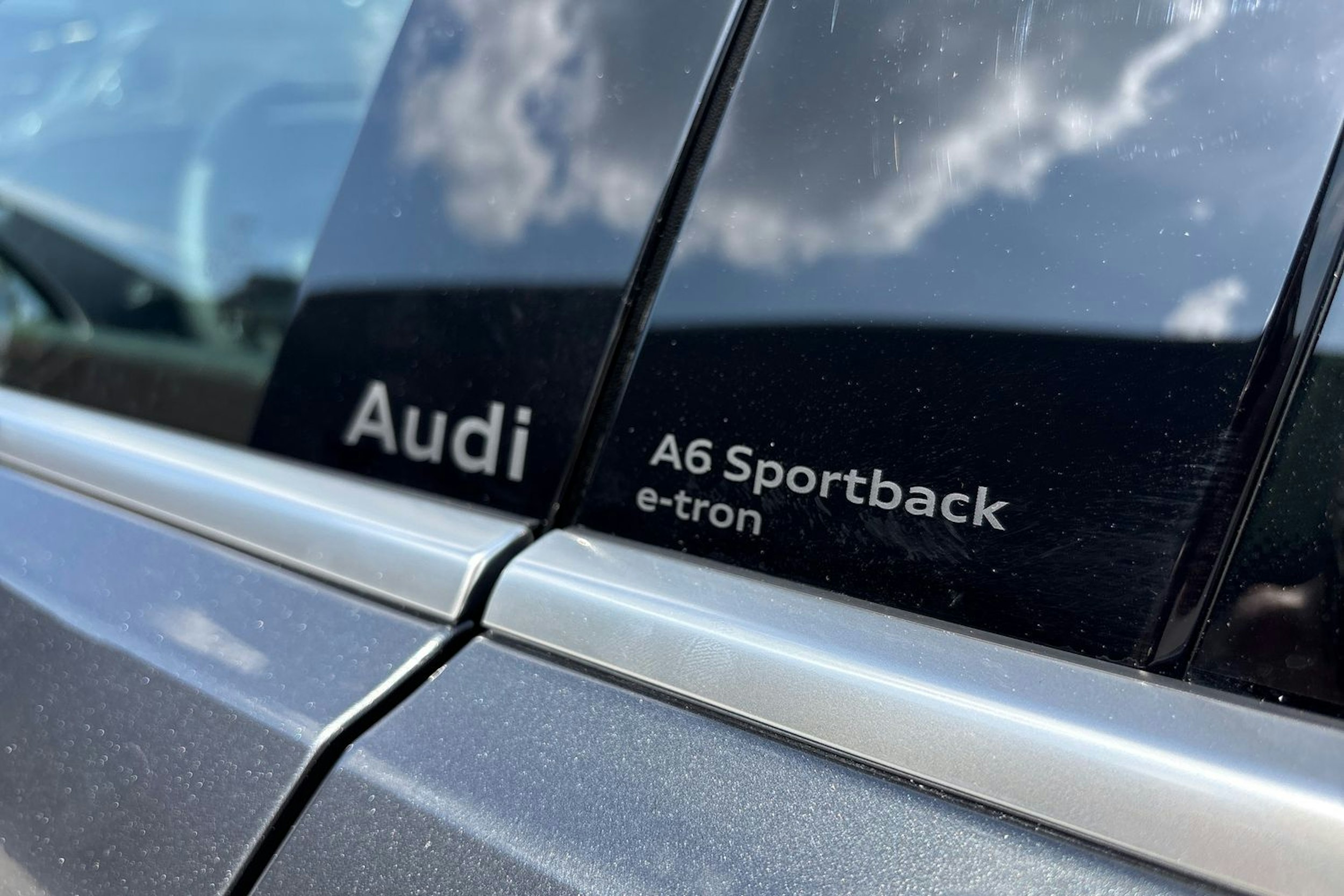 harmaa Audi A6 e-tron 2025 kuva 14.