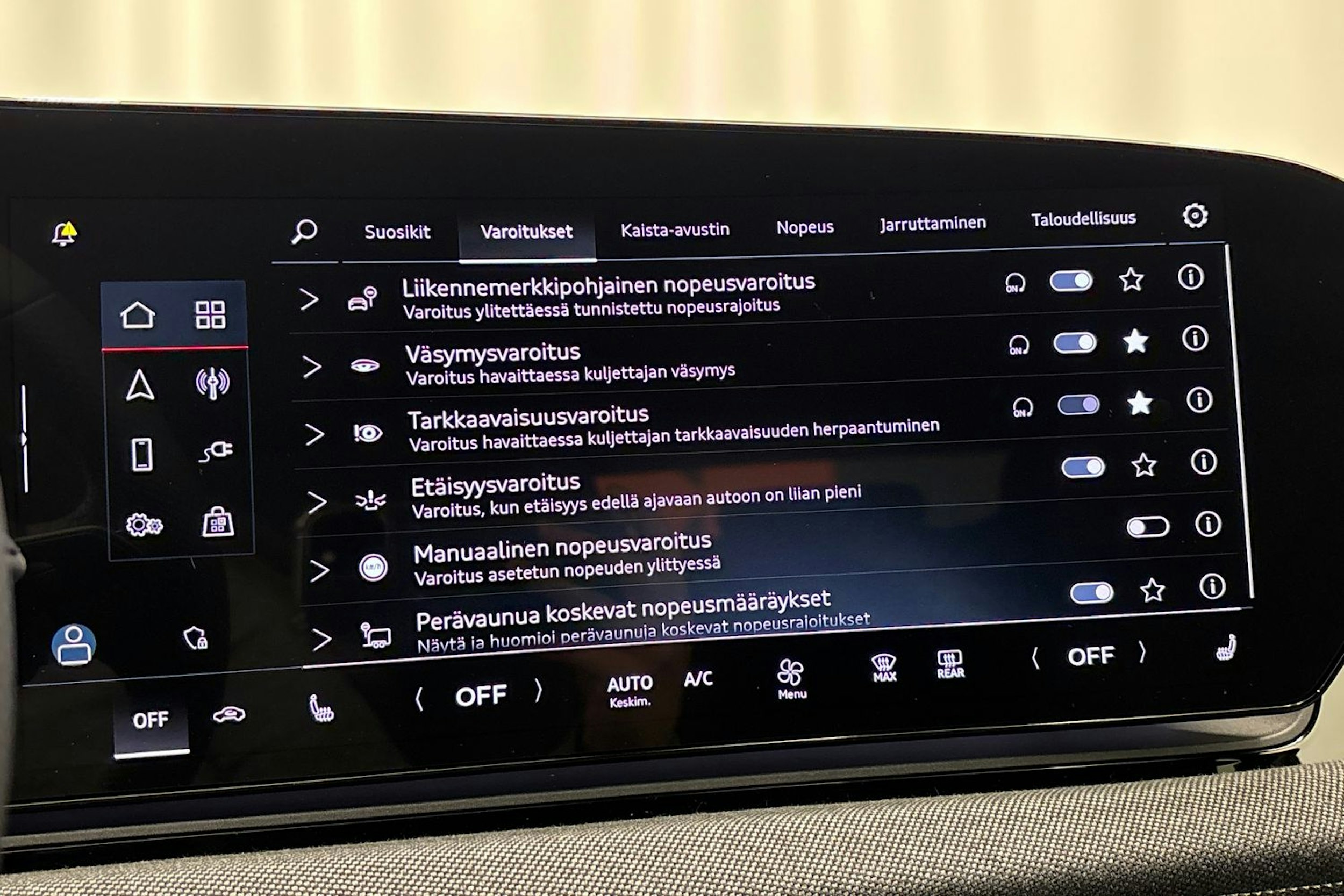 harmaa Audi A6 e-tron 2025 kuva 16.