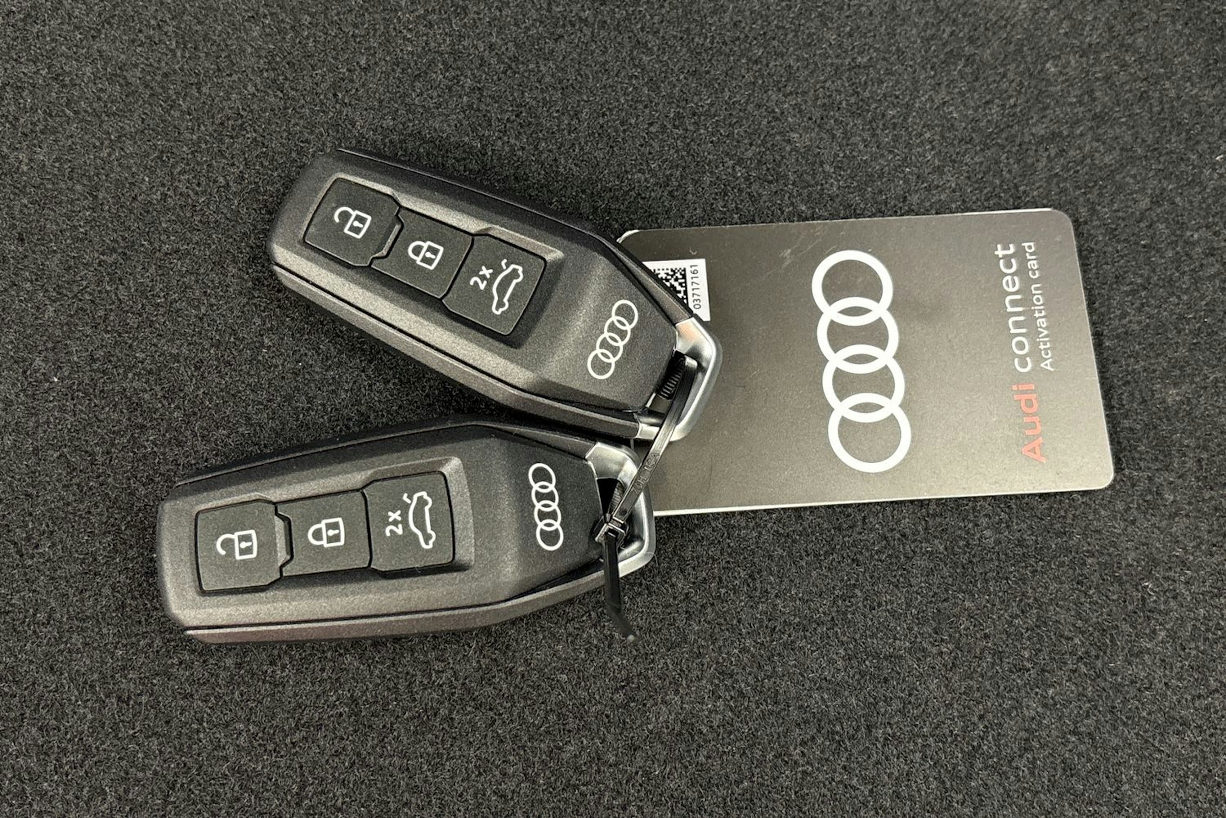 harmaa Audi A6 e-tron 2025 kuva 22.
