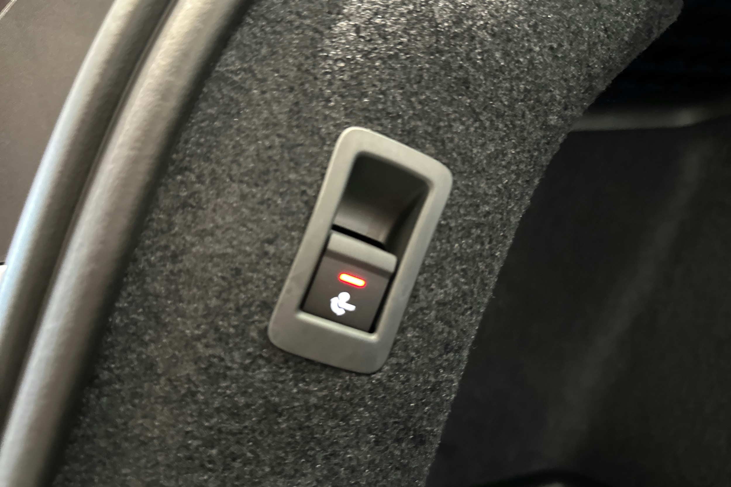 valkoinen Audi A6 e-tron 2025 kuva 25.