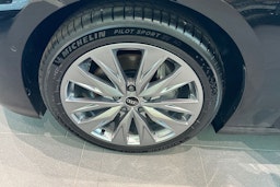 musta Audi A6 e-tron 2025 kuva 10.