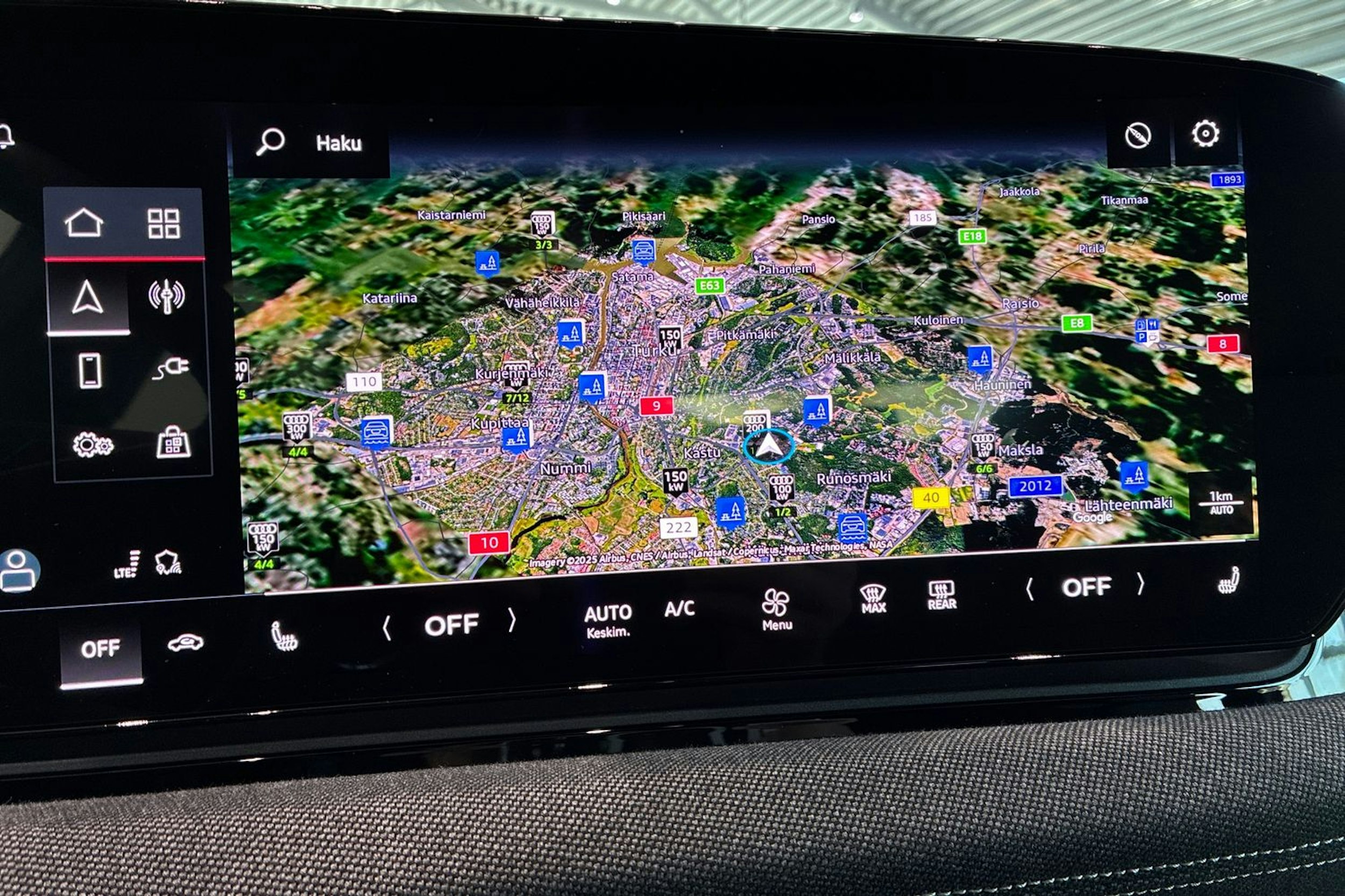 musta Audi A6 e-tron 2025 kuva 15.