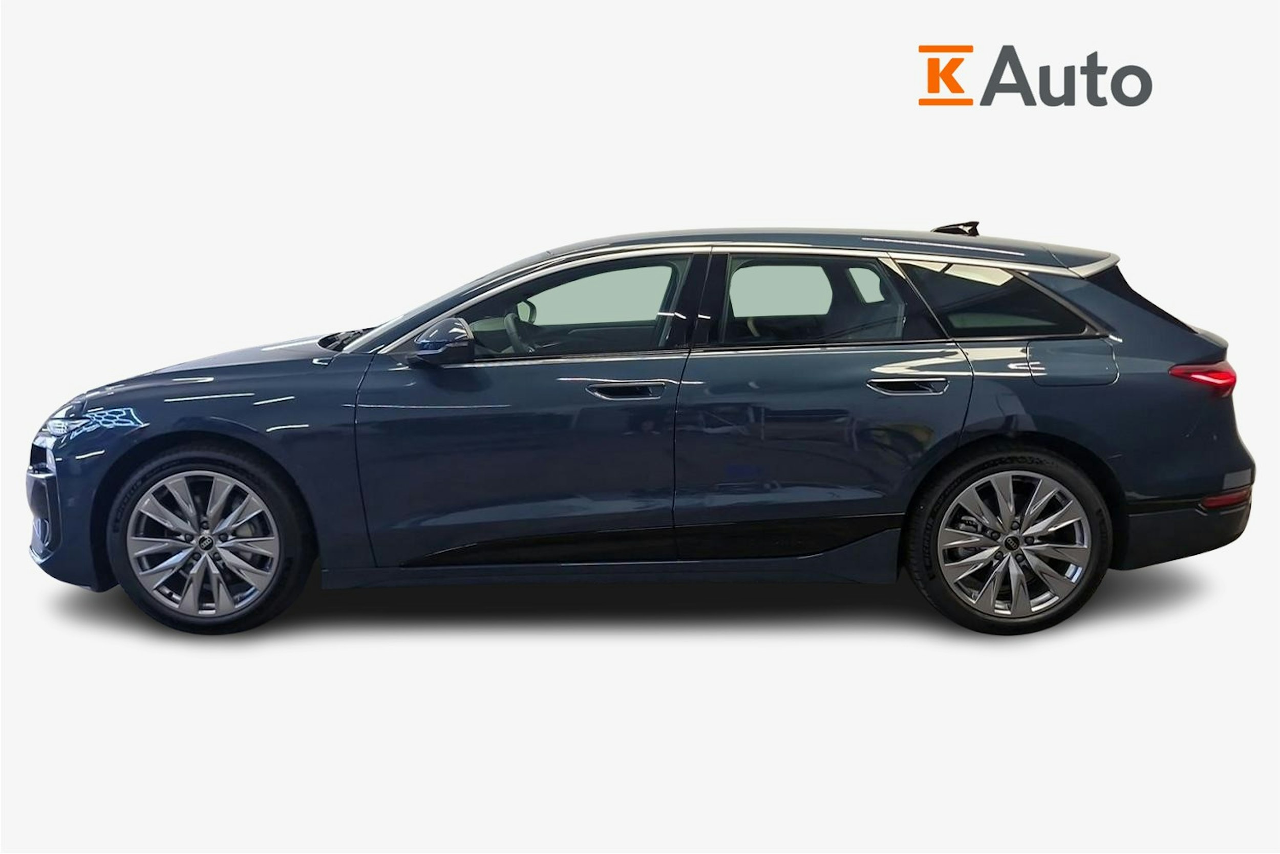 sininen Audi A6 e-tron 2025 kuva 15.