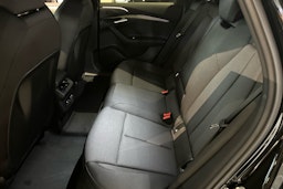 met. musta Audi A6 e-tron 2025 kuva 8.