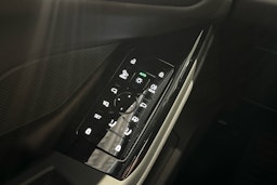 met. musta Audi A6 e-tron 2025 kuva 12.