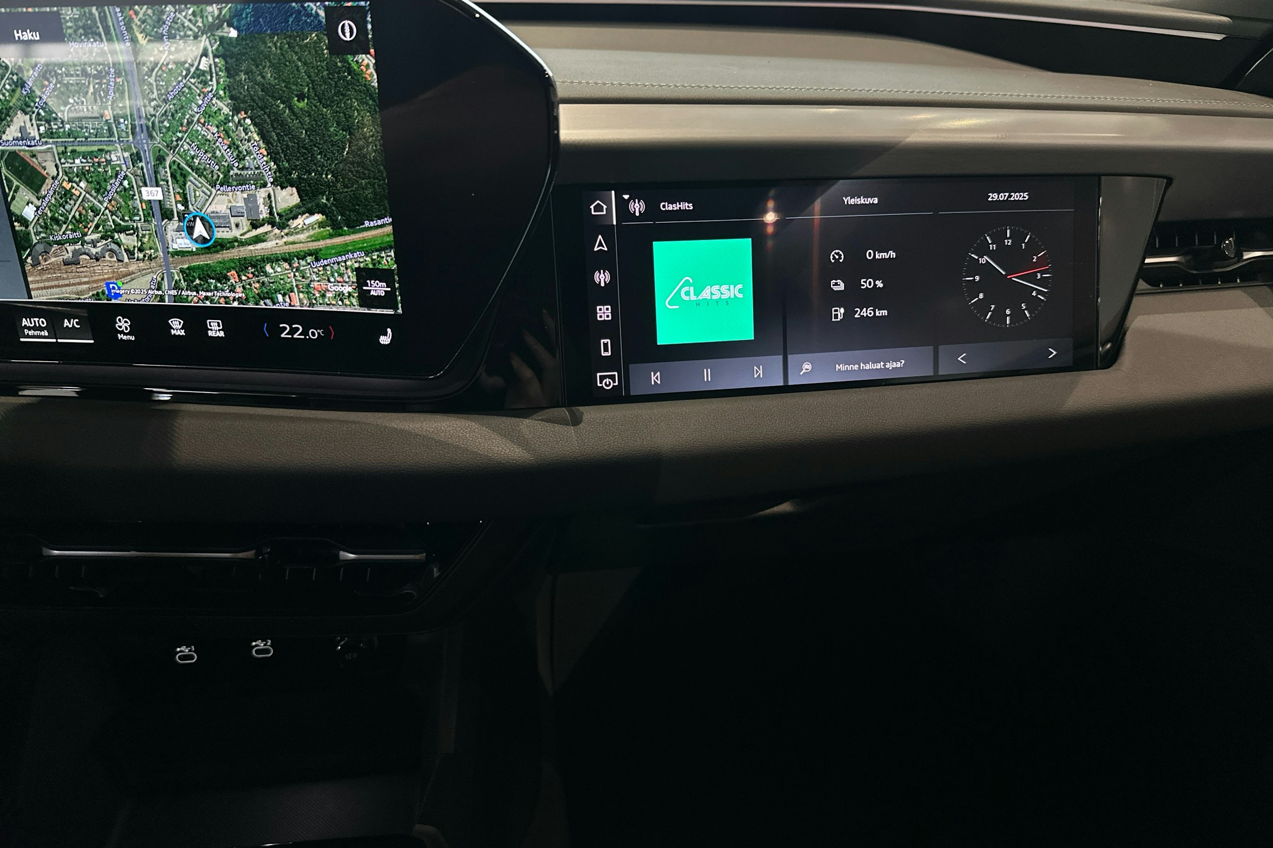 met. musta Audi A6 e-tron 2025 kuva 16.