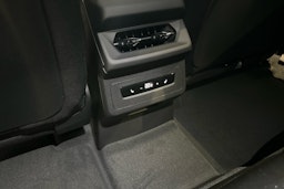 met. musta Audi A6 e-tron 2025 kuva 30.