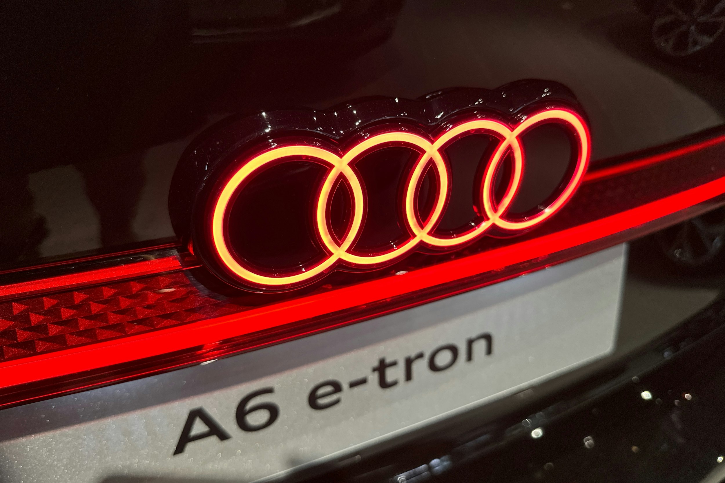 met. musta Audi A6 e-tron 2025 kuva 33.