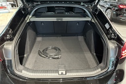 met. musta Audi A6 e-tron 2025 kuva 34.