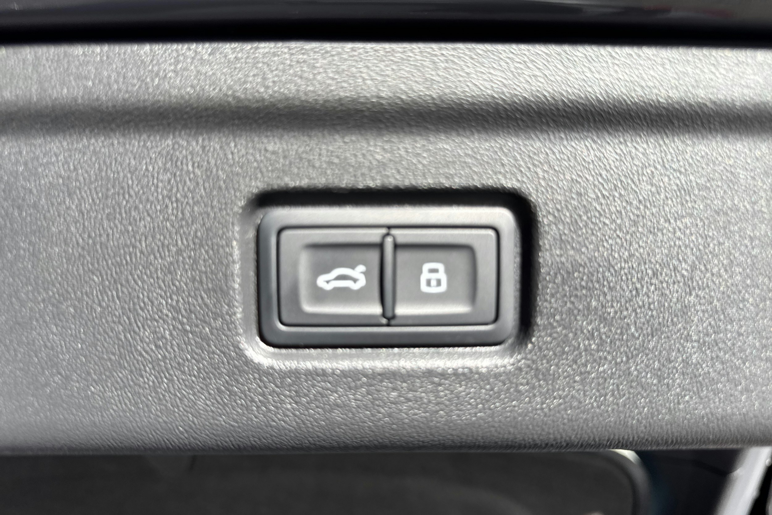 harmaa Audi A6 e-tron 2025 kuva 15.