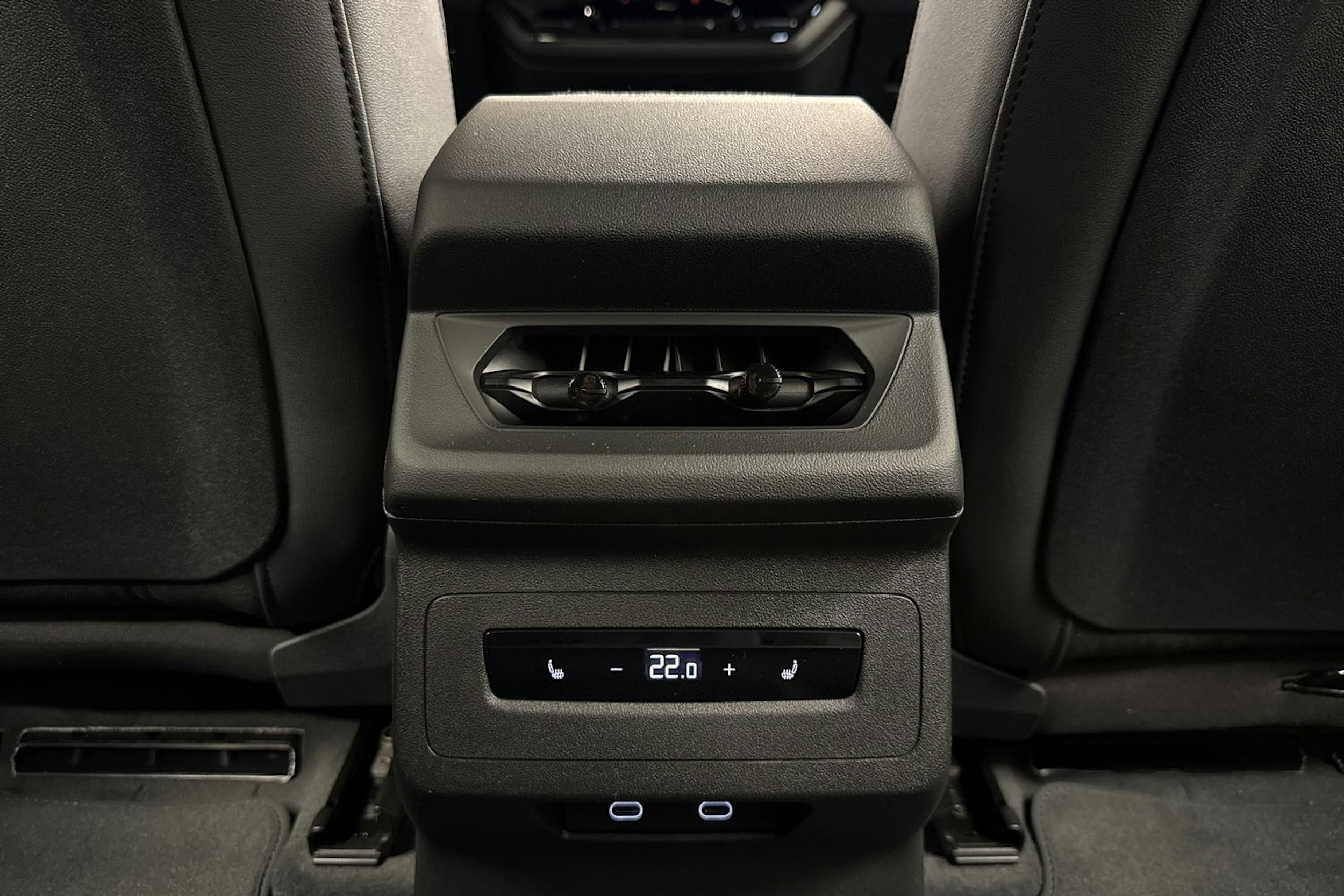 plasma sininen Audi A6 e-tron 2025 kuva 17.