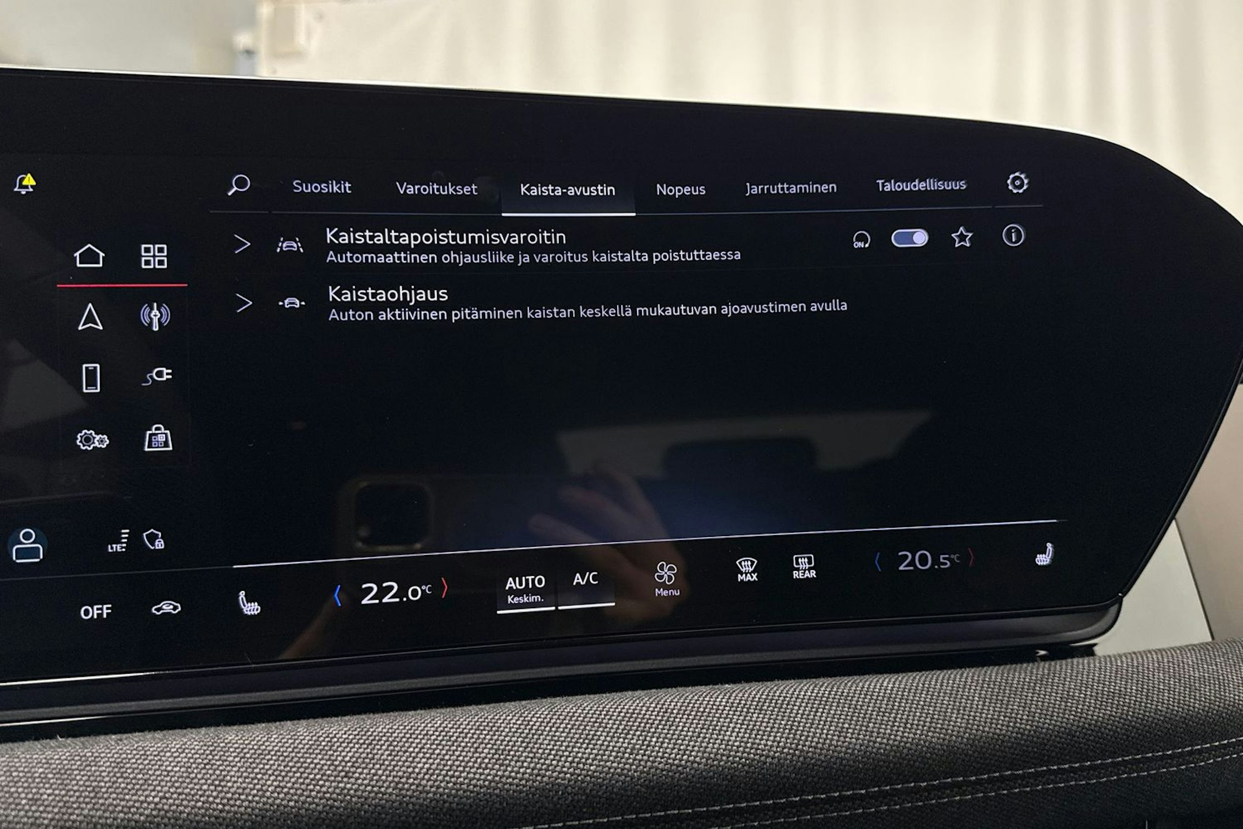 plasma sininen Audi A6 e-tron 2025 kuva 28.