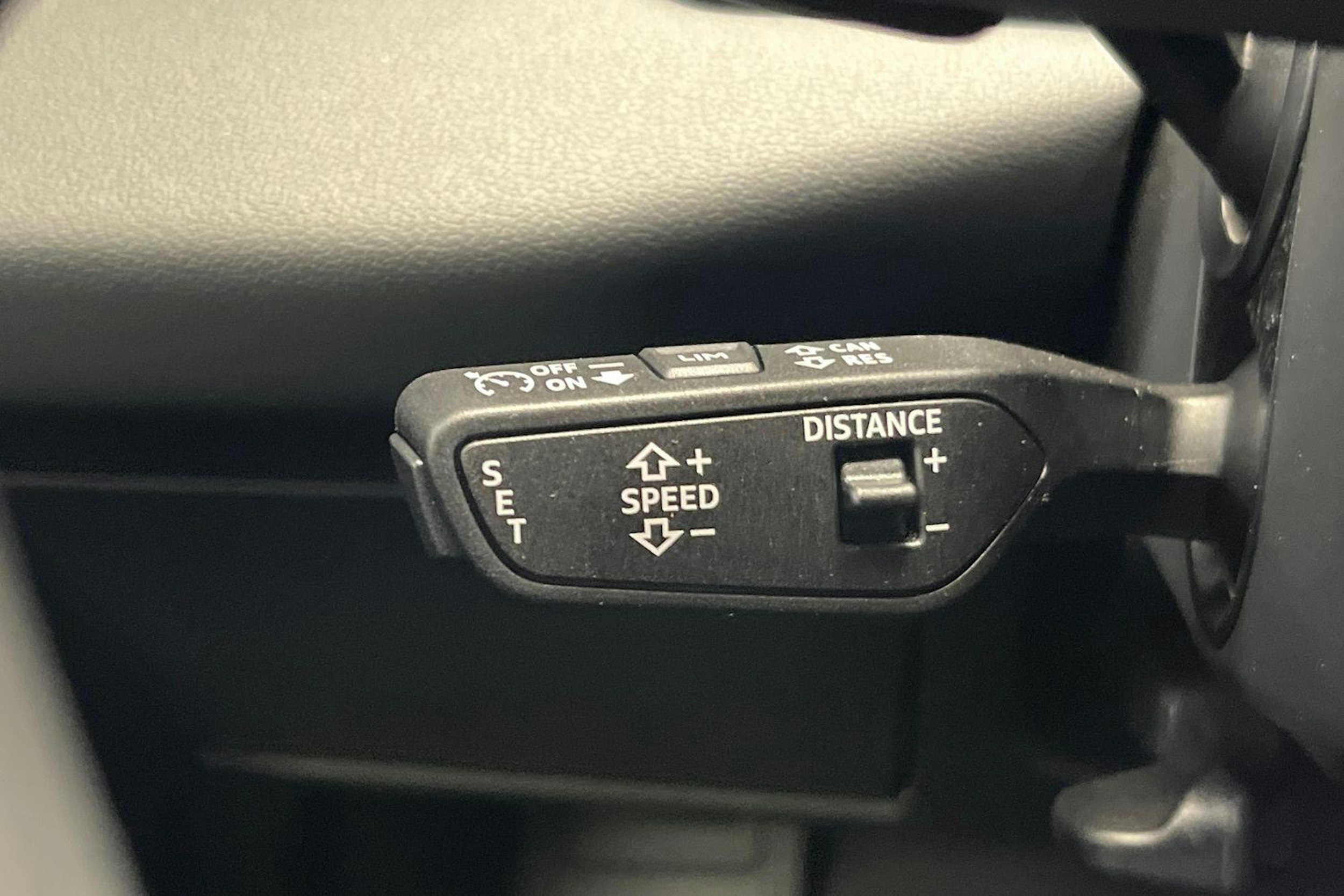 mythos musta Audi A6 e-tron 2025 kuva 13.