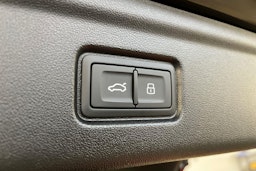 mythos musta Audi A6 e-tron 2025 kuva 15.
