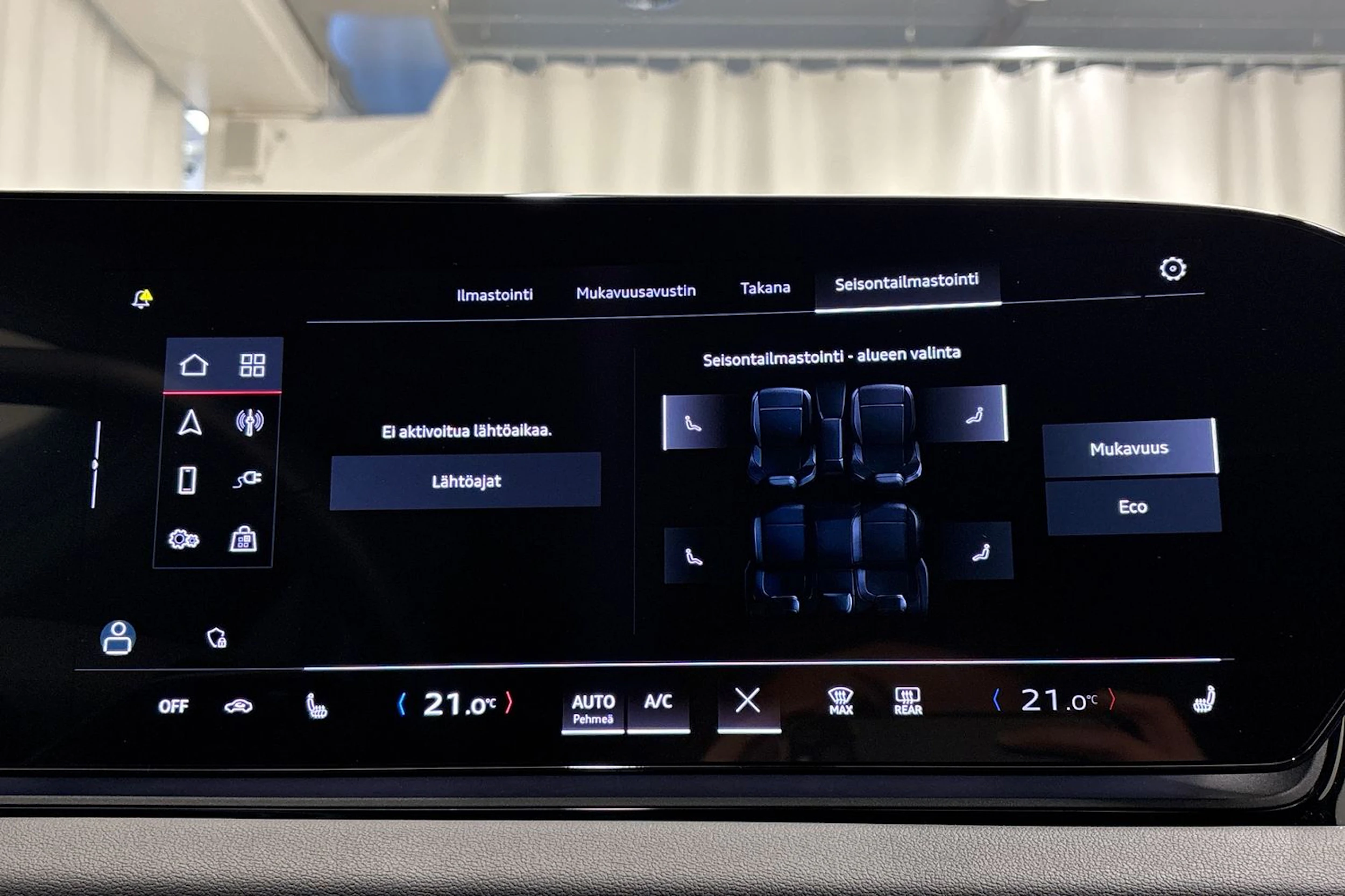 valkoinen Audi A6 e-tron 2025 kuva 21.