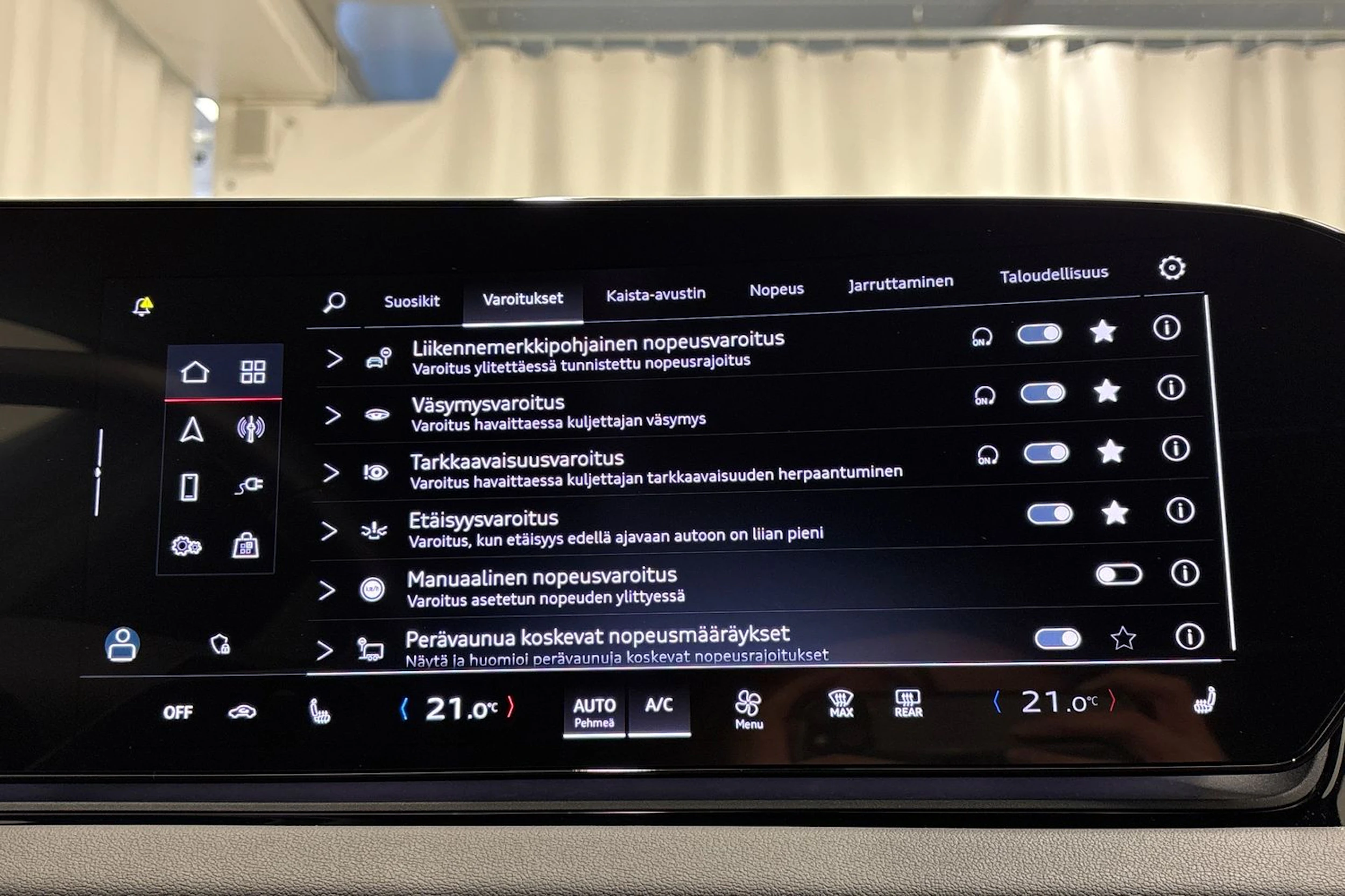 valkoinen Audi A6 e-tron 2025 kuva 24.
