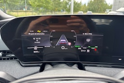 sininen Audi A6 e-tron 2025 kuva 12.