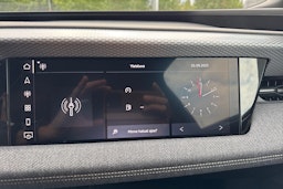 sininen Audi A6 e-tron 2025 kuva 13.