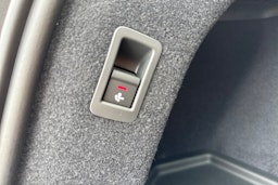 sininen Audi A6 e-tron 2025 kuva 15.