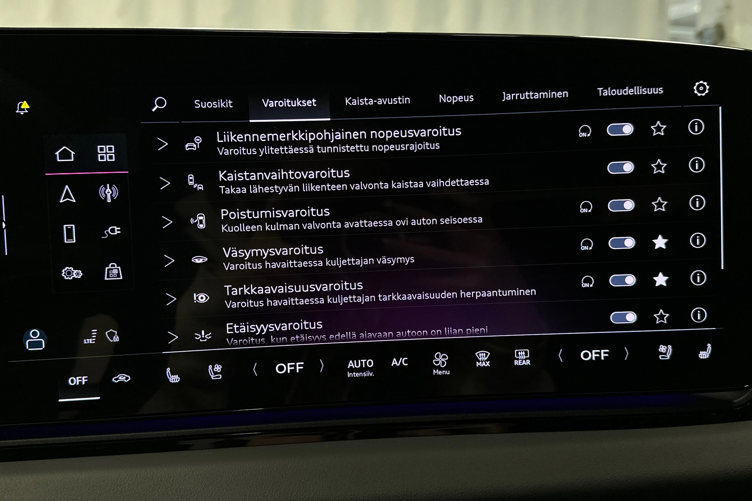 harmaa Audi A6 e-tron 2025 kuva 27.