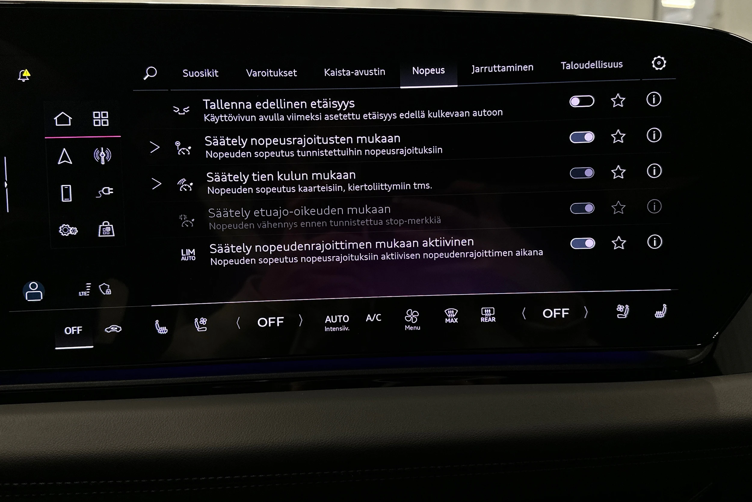 harmaa Audi A6 e-tron 2025 kuva 29.