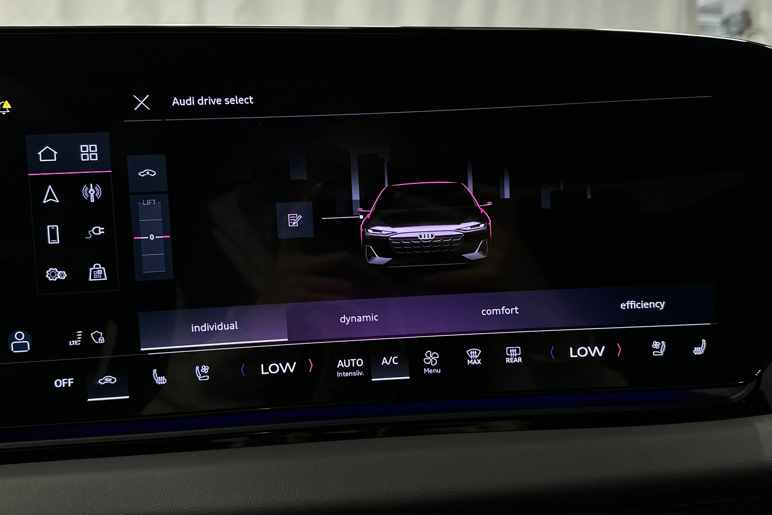 harmaa Audi A6 e-tron 2025 kuva 34.