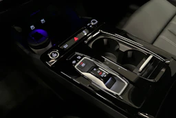 harmaa Audi A6 e-tron 2025 kuva 35.