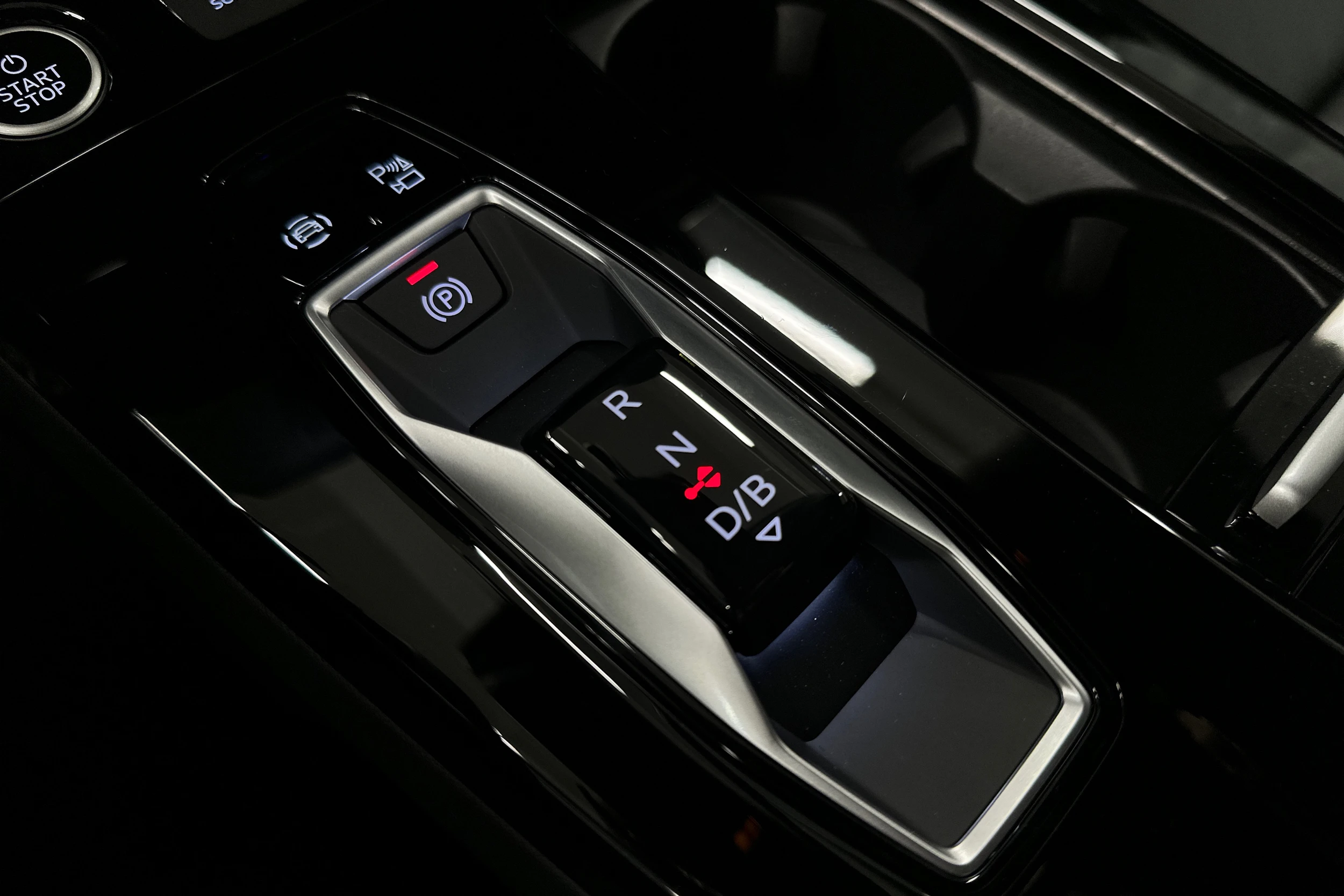 harmaa Audi A6 e-tron 2025 kuva 37.