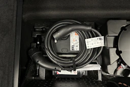 harmaa Audi A6 e-tron 2025 kuva 39.