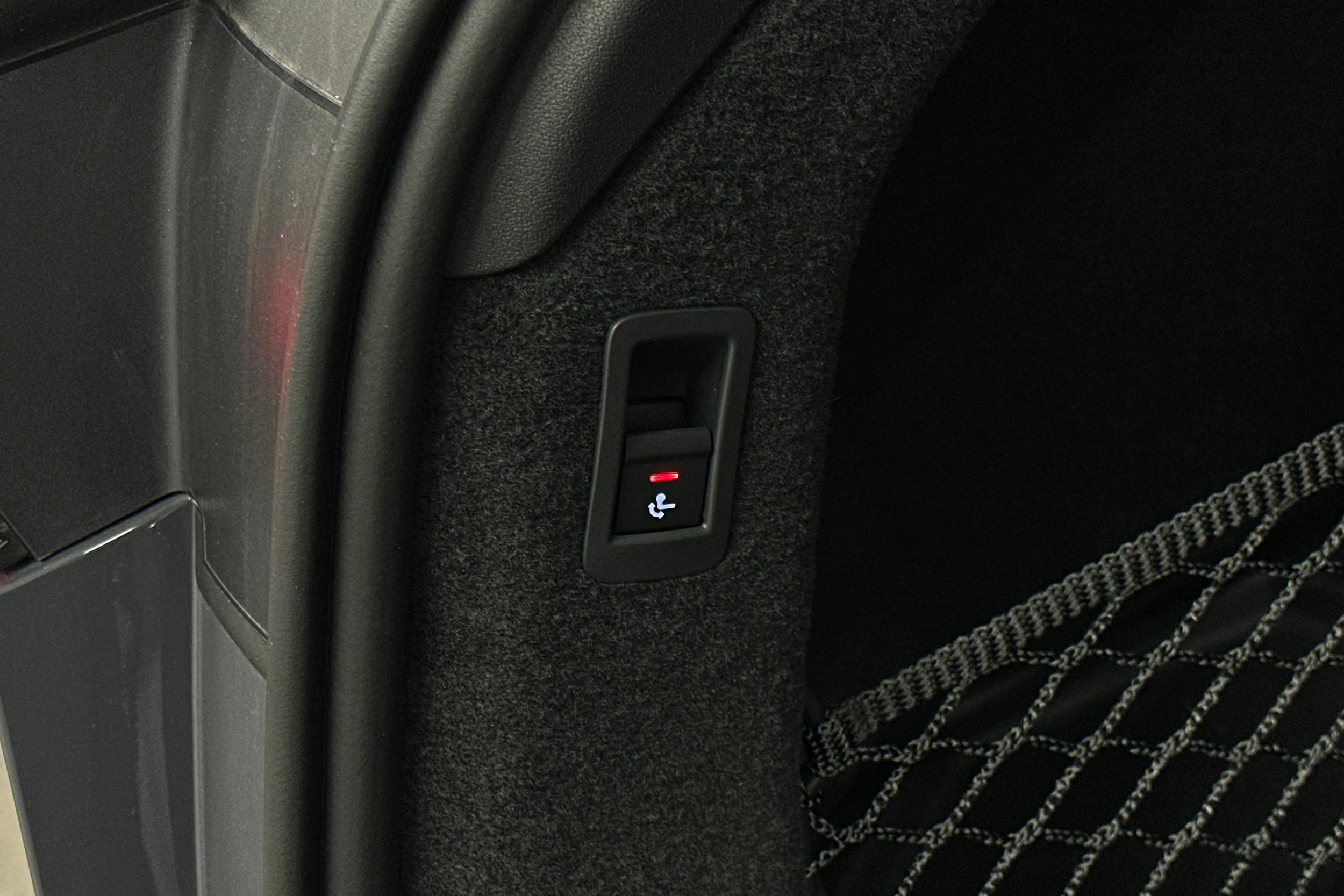 harmaa Audi A6 e-tron 2025 kuva 40.