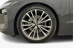 harmaa Audi A6 e-tron 2025 kuva 9.